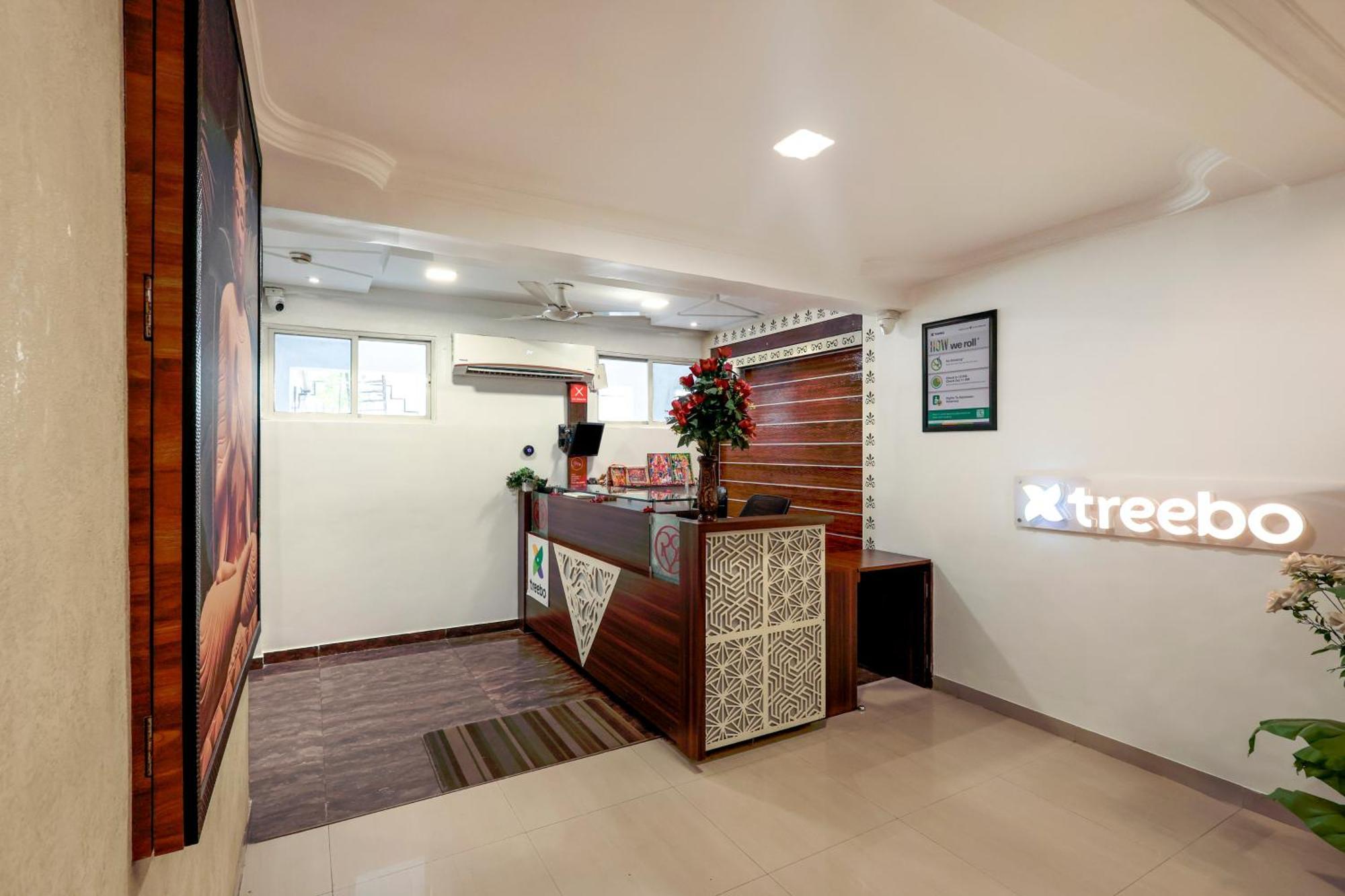 Treebo Rvg Hotel Vadodara Ngoại thất bức ảnh